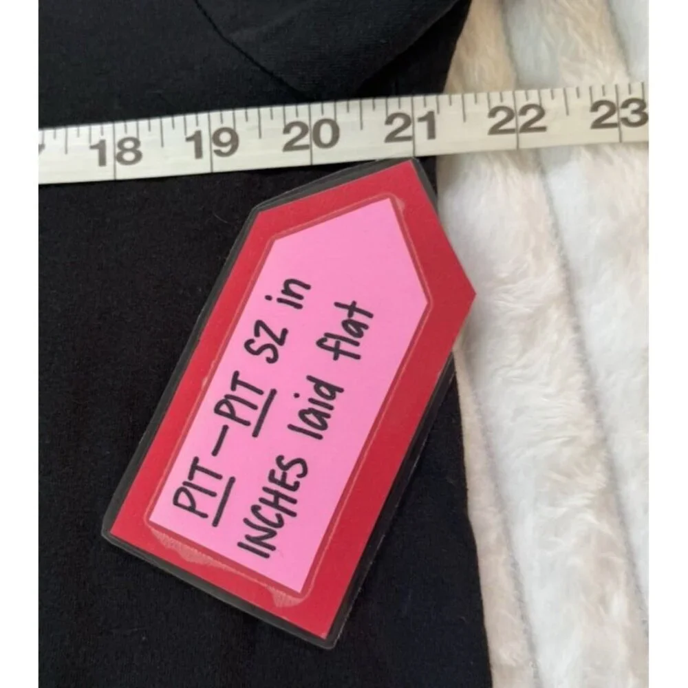 Netflix Squid Game Guards Logo Men's Large Black Purple Graphic T-Shirt - Picture 9 of 10